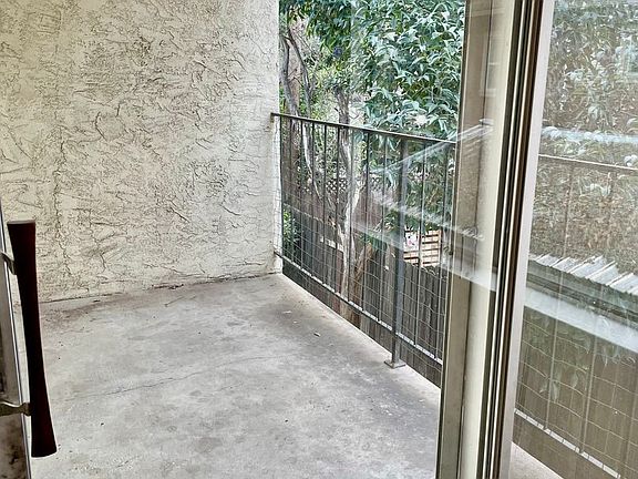3rd image of 1708 & 1710 V St #4