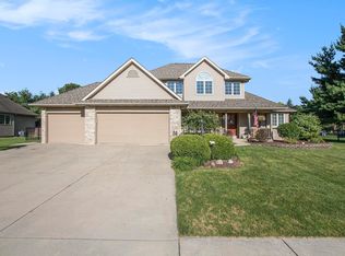 57329 Orchard Ridge Dr, Elkhart, IN 46516