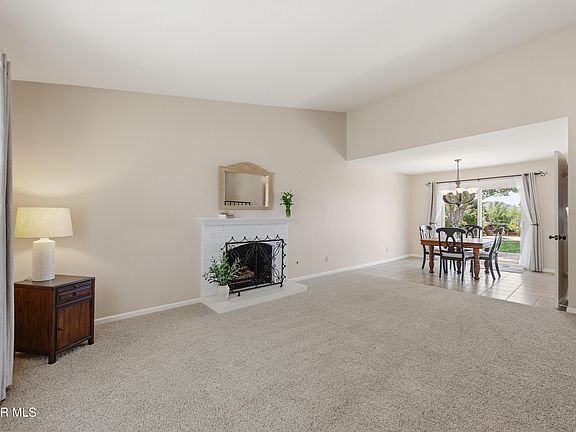 4th image of 91 Cindy Ave