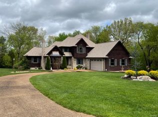 2002 Foxboro Rd, Festus, MO 63028