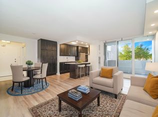 10 Muirhead Rd UNIT 206, Toronto, ON M2J 4P9