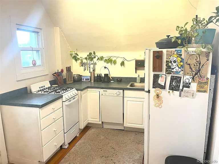 464 S Grant St #2 — Photo 15