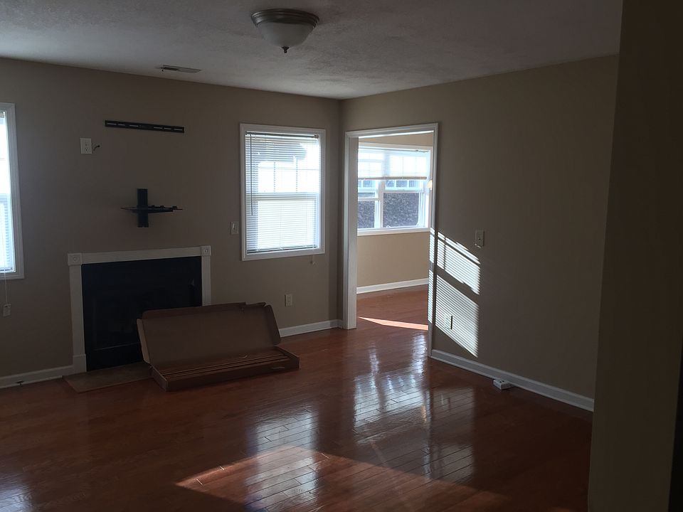 2nd image of 9938 Thunderbolt Way #9938