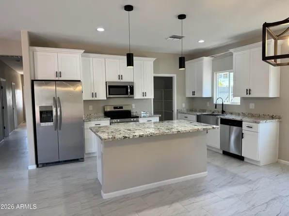 229 E Cedar Avenue, Casa Grande, AZ 85122