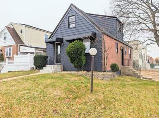 13003 Springfield Blvd, Springfield Gardens, NY 11413