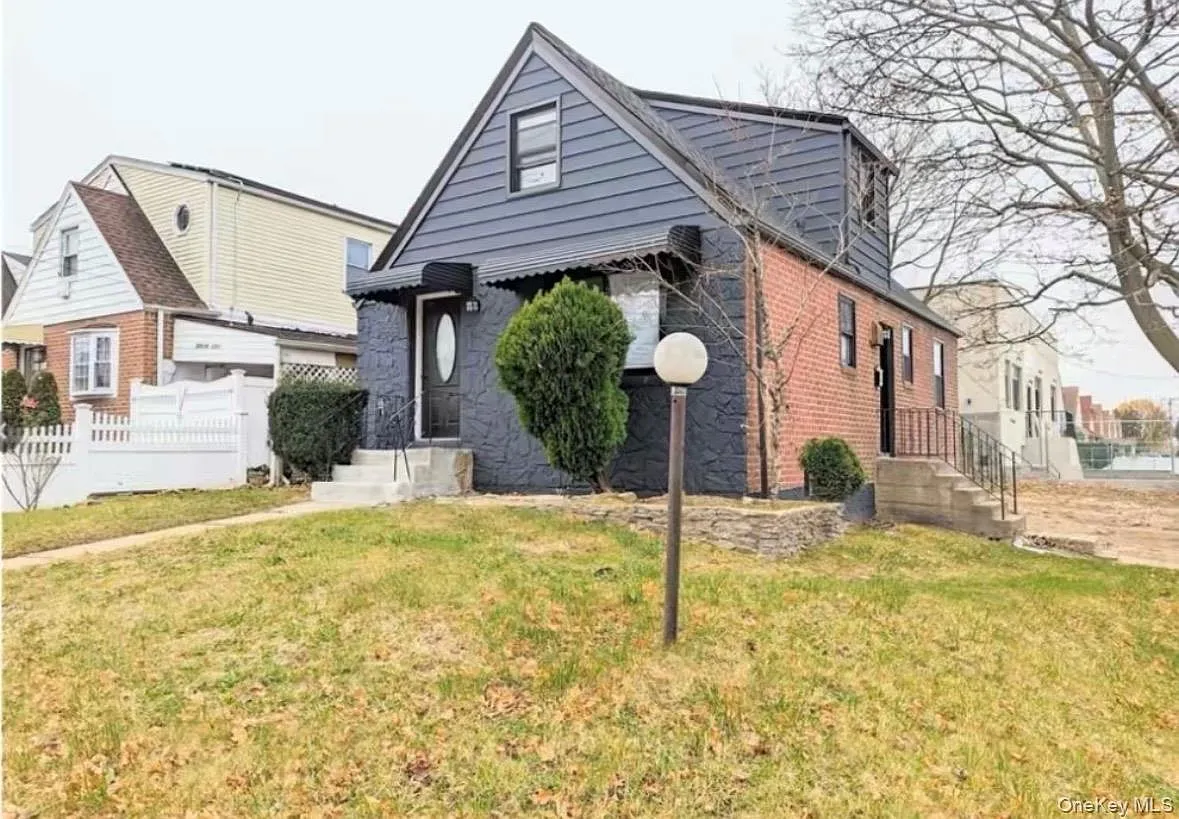 13003 Springfield Boulevard photo 1