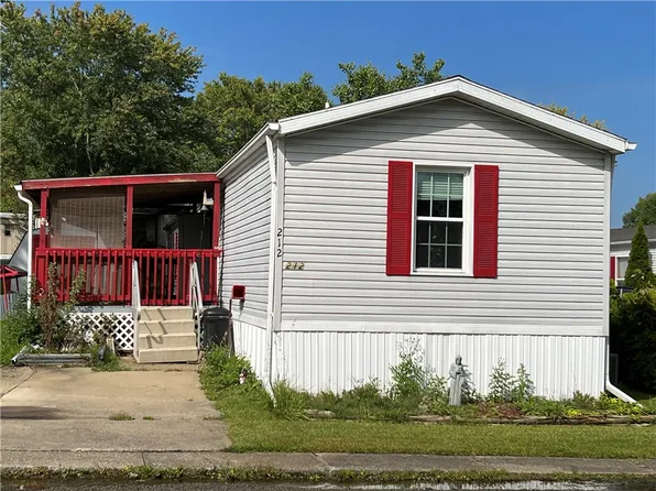 212 Beechwood Blvd, Pulaski, PA 16143