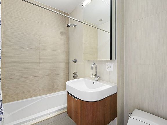 5th image of 479 W 152nd St APT 5A