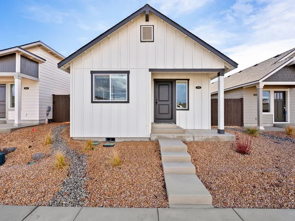 4085 SW Pumice Ave #98, Redmond, OR 97756