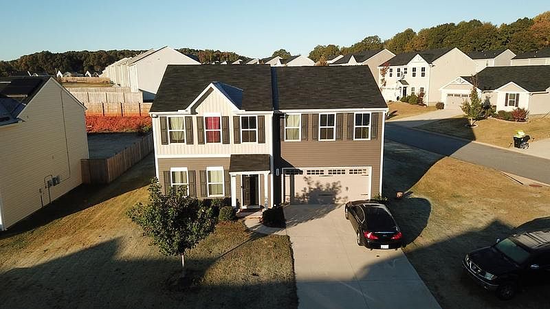 1st image of 133 Castlebrook Dr