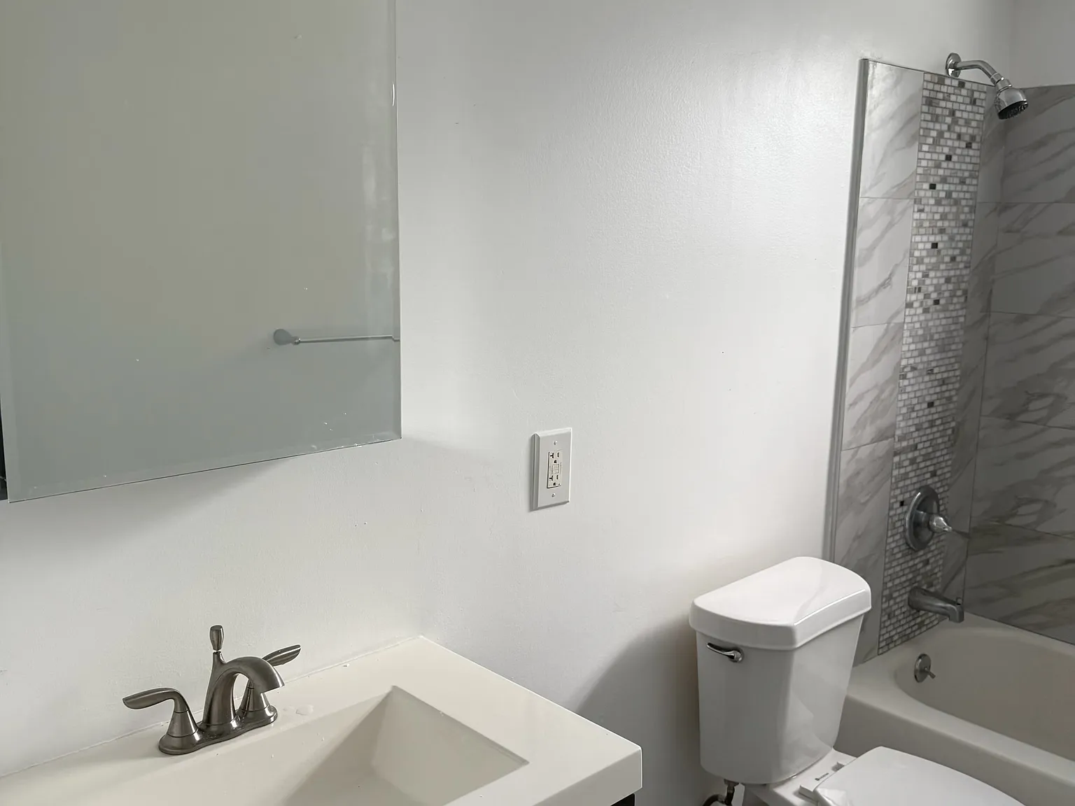548 SW 6 Street - 3 — Photo 3