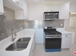 4007 Abourne Rd APT D, Los Angeles, CA 90008