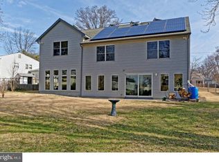 1611 S Bowling Green Dr, Cherry Hill, NJ 08003