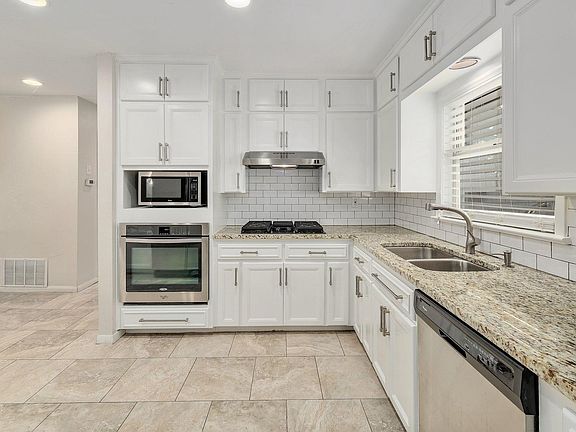 3rd image of 4804 Westfield Dr