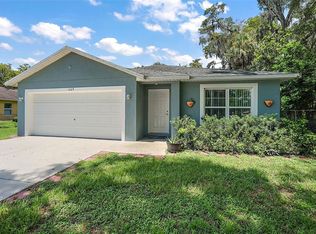 1609 N Clayton St, Mount Dora, FL 32757