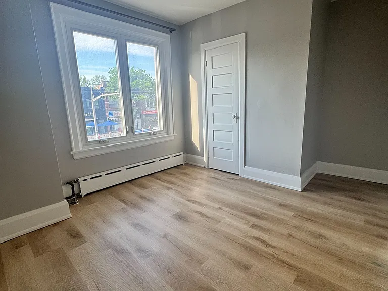 781 Saint Clair Ave W #17 — Photo 7