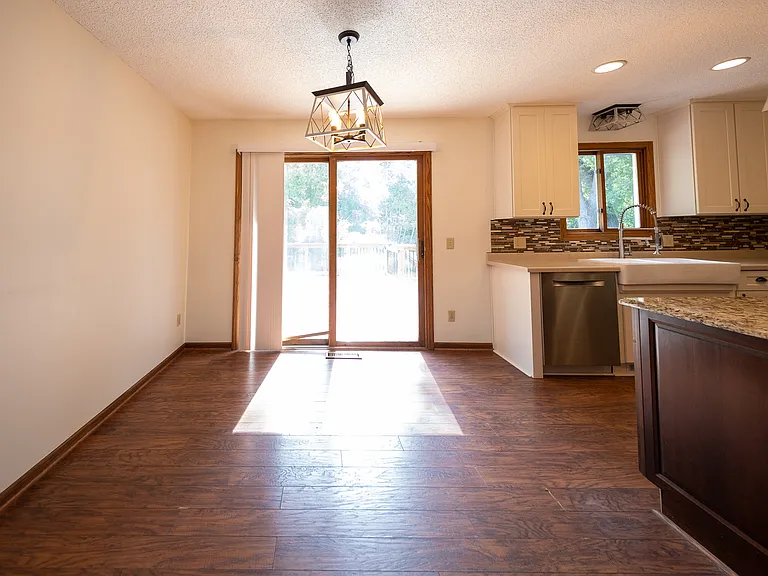 8514 Underwood Ln N — Photo 8