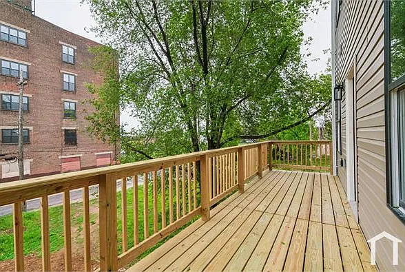 2 bed, 1375 sqft, $1,600 — Photo 2