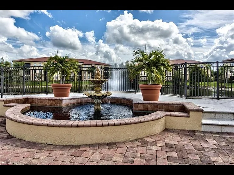 12960 Positano Cir #203 — Photo 10