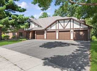 10704 Toledo Curv, Bloomington, MN 55437
