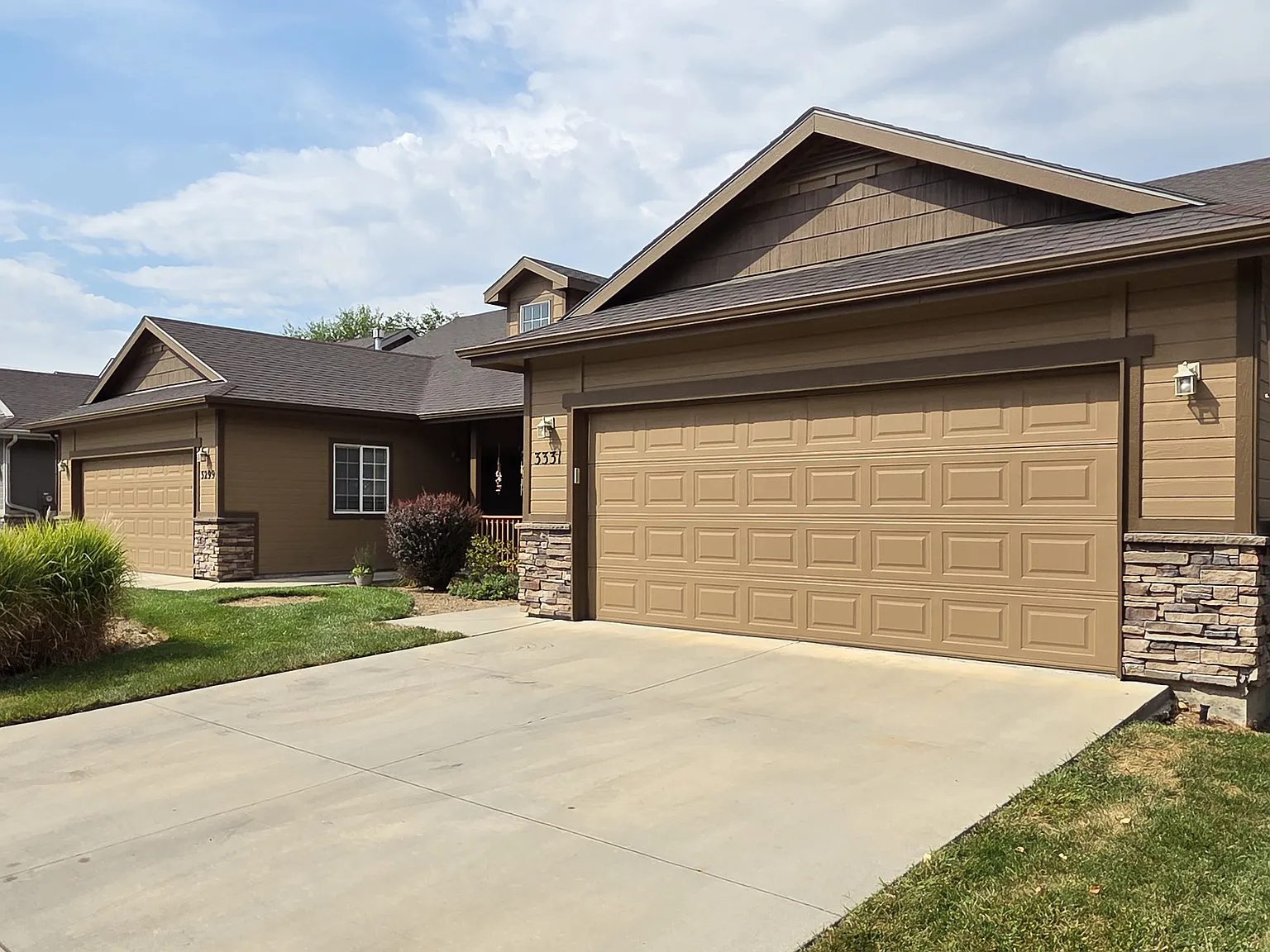 2 bed, 1169 sqft, $2,000 — Photo 1