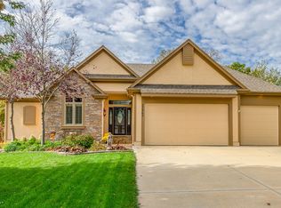 22465 S Roosevelt St, Spring Hill, KS 66083