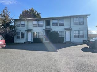 Breakers Apartments (717 SE 8th Avenue), Oak Harbor, WA 98277