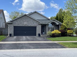 7059 Parkside Rd, Niagara Falls, ON L2H3L6