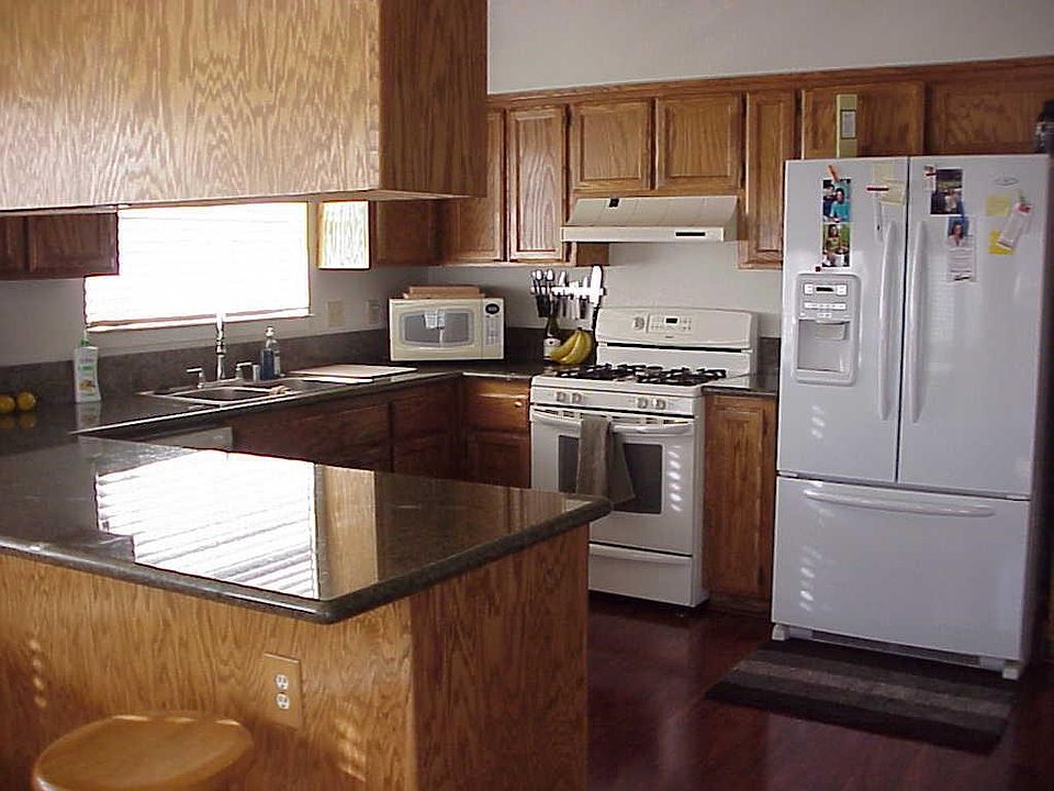 1st image of 831 Tamarack Dr