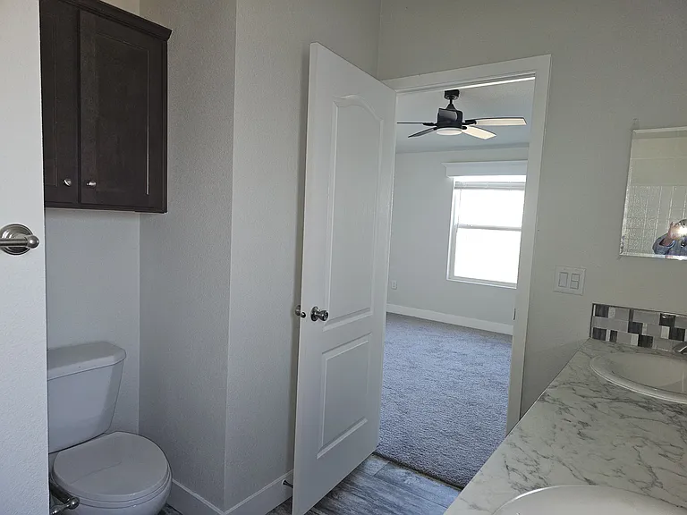 18692 Haines St — Photo 24