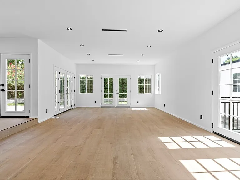 536 Hampton Rd — Photo 18
