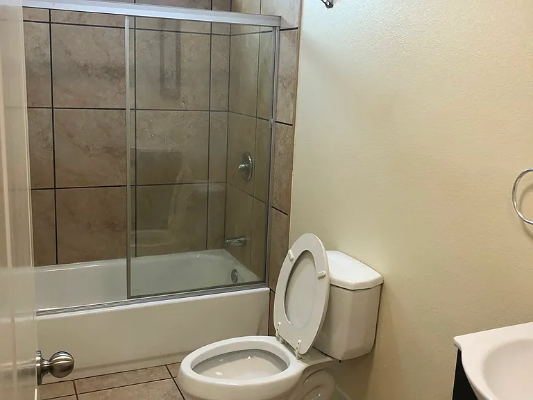 6522 Denver Ave — Photo 25