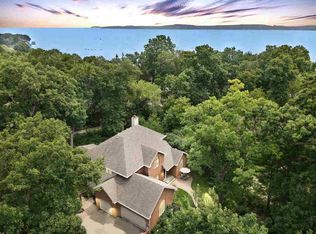 3020 Woodland Trl, Middleton, WI 53562