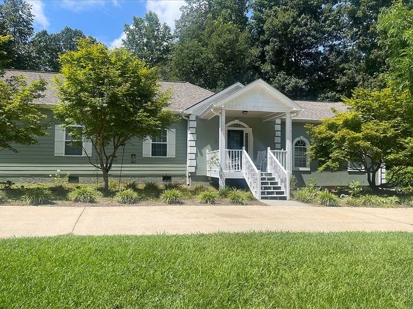 225 Meadowcliff Trl