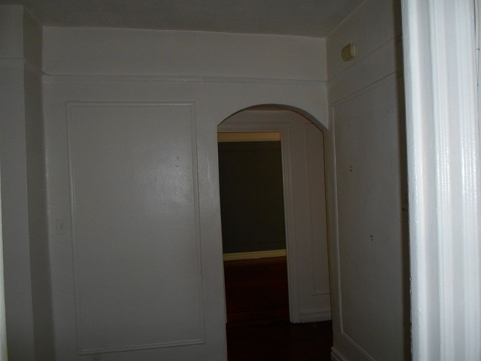 2nd image of 300 Reservoir Pl APT 2A