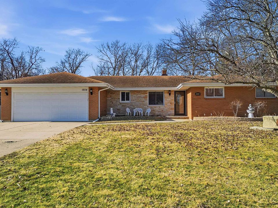 1st image of 1934 Philip Dr