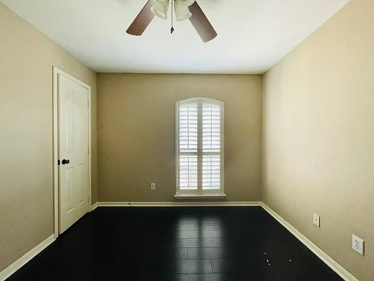 2710 Grants Lake Blvd #G1 — Photo 11