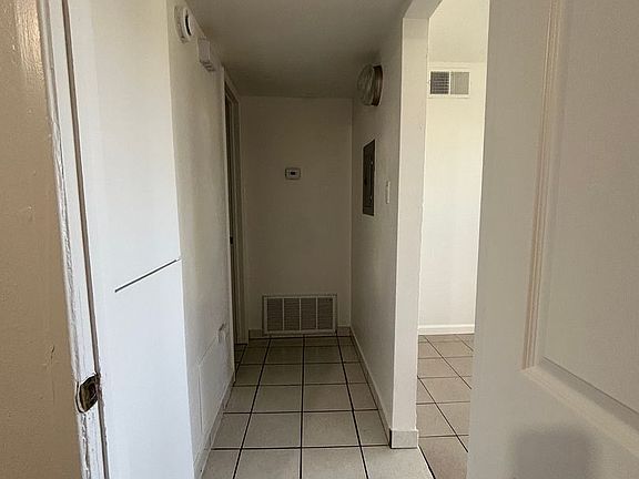 3rd image of 108 Grant Ave #108G1
