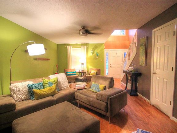 3rd image of 1396 Beaver Trail Dr