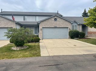 21570 Quail Ridge Dr N, Riverview, MI 48193