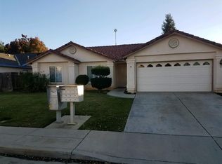 2727 3rd St, Sanger, CA 93657
