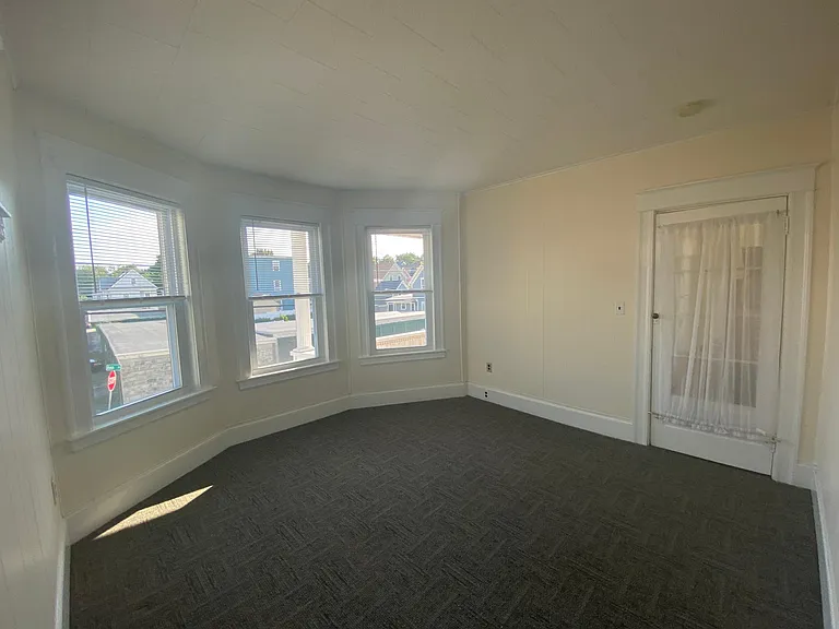 117 Avon St — Photo 14