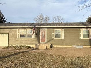 1604 Jewell St, Hutchinson, KS 67502