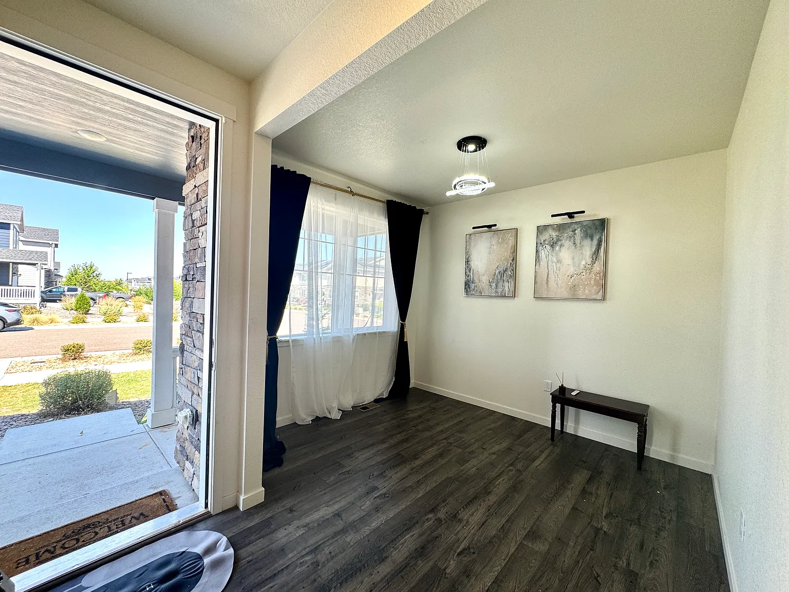 4 bed, 2448 sqft, $3,200 — Photo 3