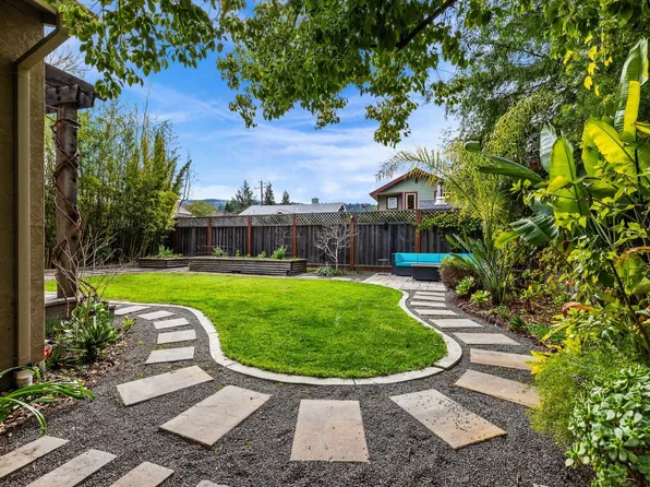 8 Miriam Drive, Calistoga, CA 94515