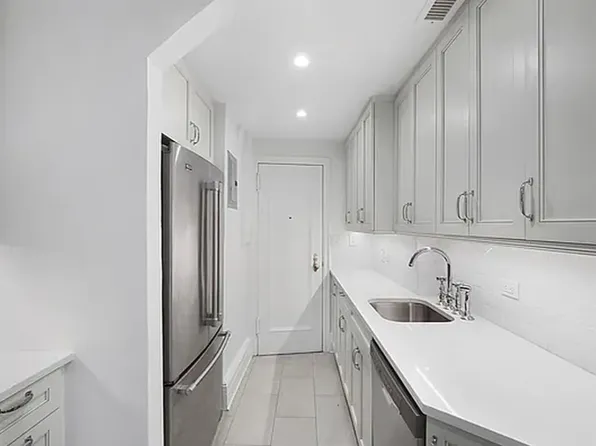 115 West 86th Street image 1 of 7