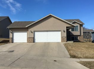 3639 Kenosha Dr NW, Rochester, MN 55901