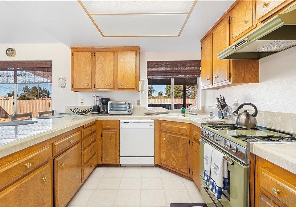 20625 Tonawanda Rd, Apple Valley, CA 92307 | Zillow