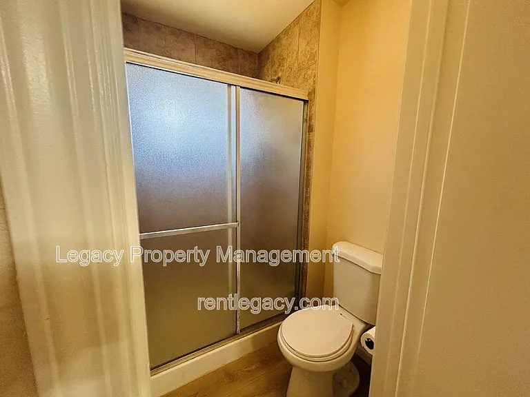 6841 Castleberry Cir — Photo 15