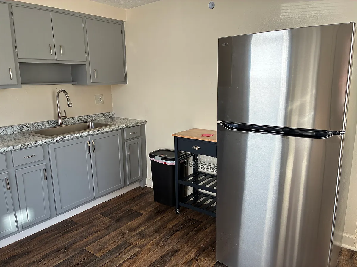 Building Photo - 313 N 11th St #2